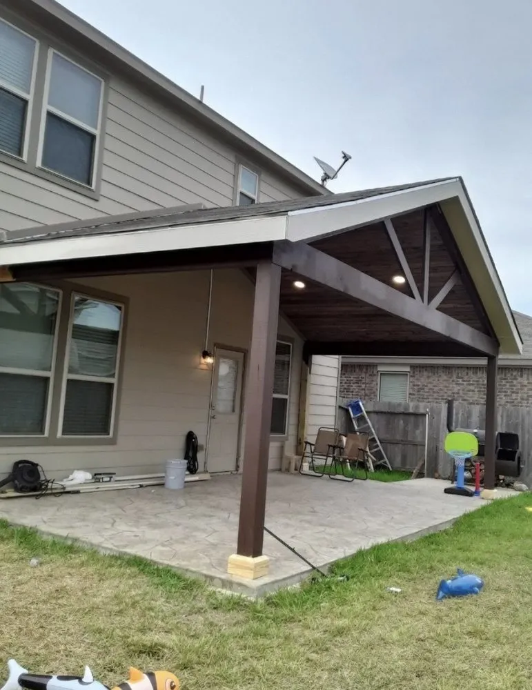 Slide of DVL Construction and Remodeling