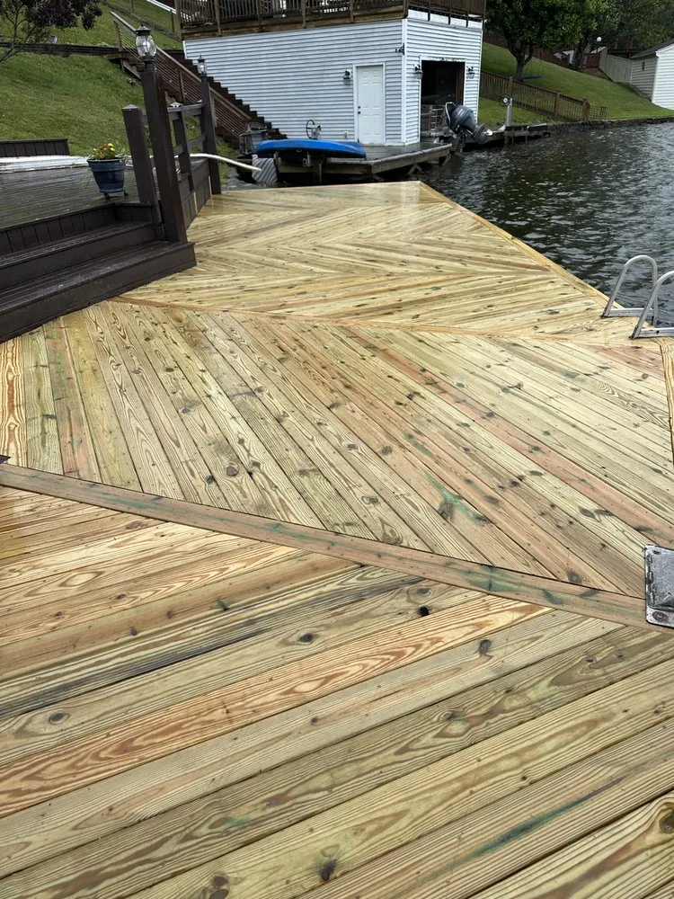 Professional roof installation for residential properties in Pipestem, WV by DW Enterprise