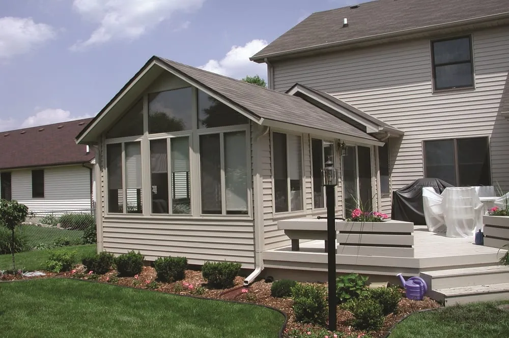 Slide of D&W Windows and Sunrooms