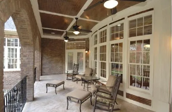 Slide of D&W Windows and Sunrooms