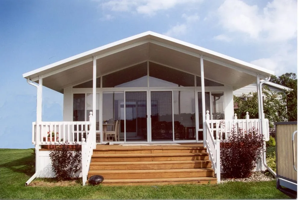 Slide of D&W Windows and Sunrooms