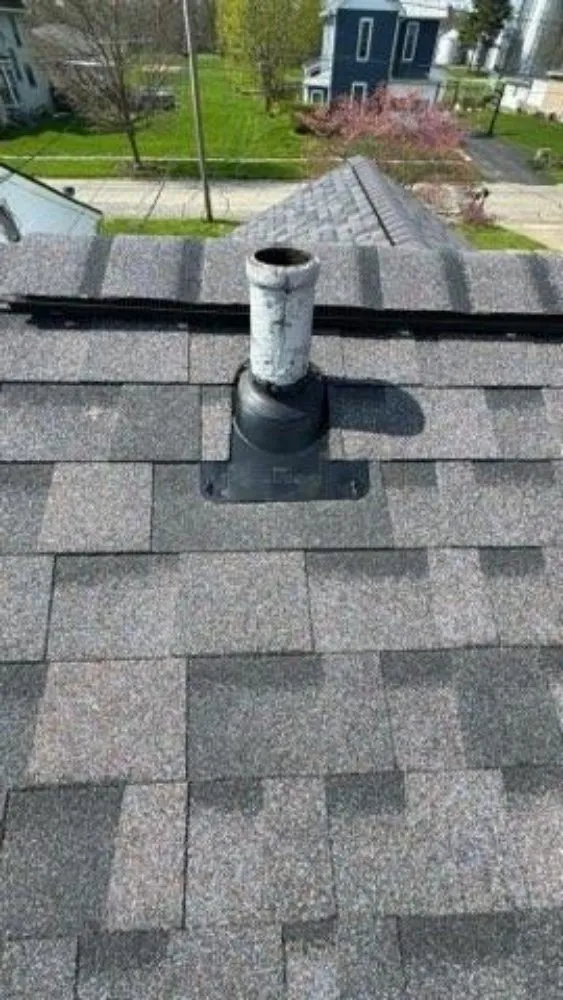 Reliable shingle roofing service for residential properties across Warsaw, OH - D.Y. Construction