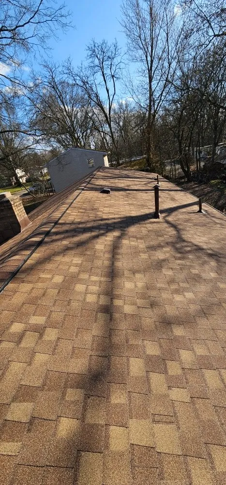 Local residential roofing service in Warsaw, OH - D.Y. Construction
