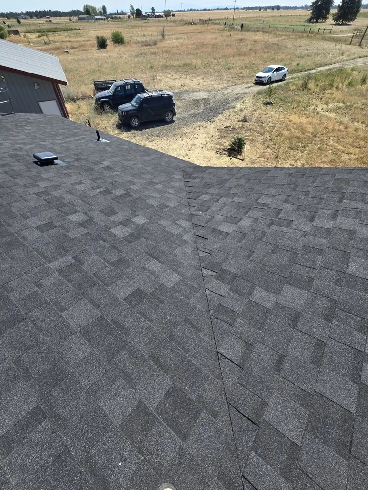 Top-rated roof repair with free inspection in Coeur d'Alene, ID by Dykstra Roofing & Construction