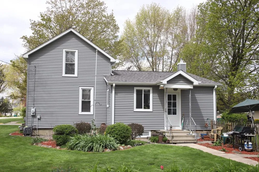 Slide of Dynamic Home Restoration