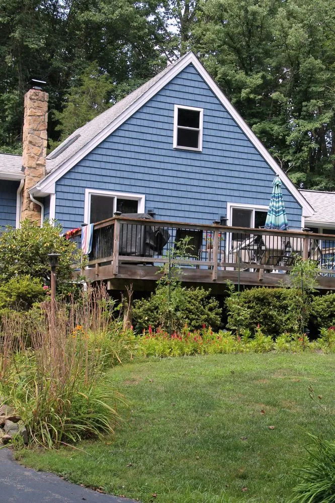 Slide of E & E General Contracting