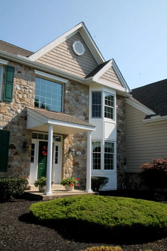 Slide of E & E General Contracting