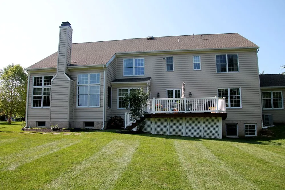 Slide of E & E General Contracting