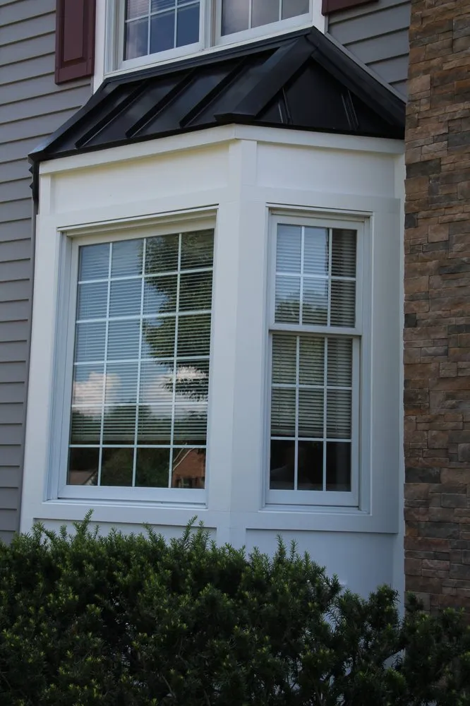 Slide of E & E General Contracting