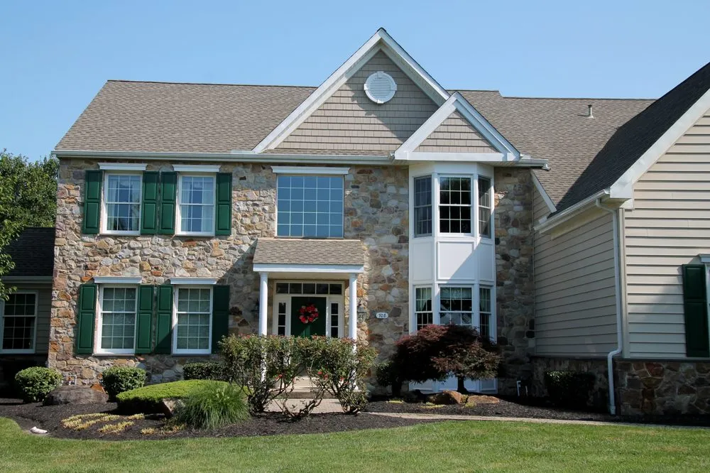 Slide of E & E General Contracting