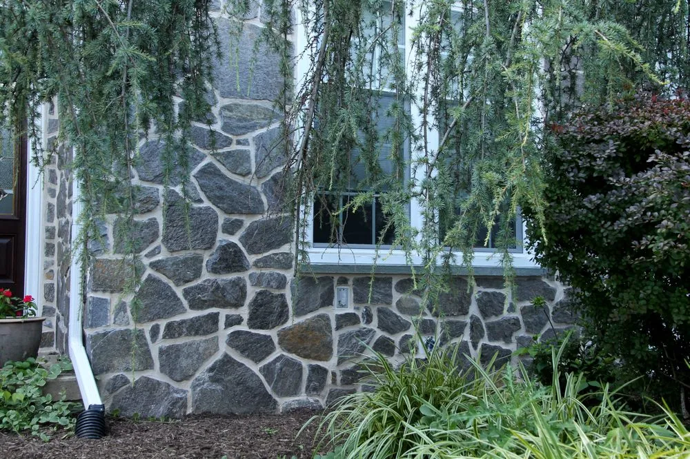 Slide of E & E General Contracting