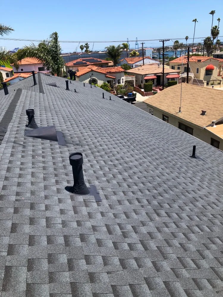 Slide of E & E Roofing