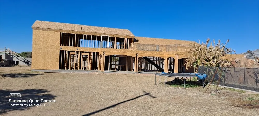 Slide of E & S Roofing