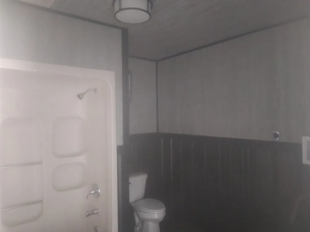 Slide of E and E Handyman