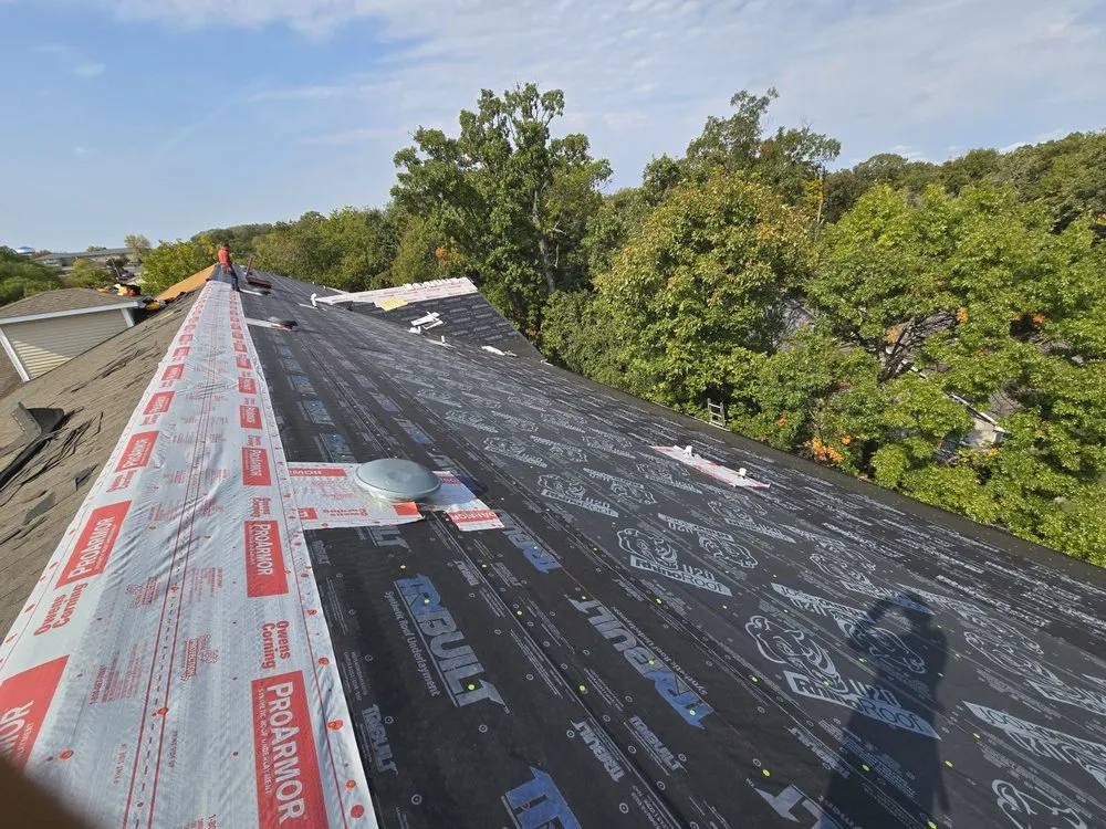 Slide of E And R Exterior Pros