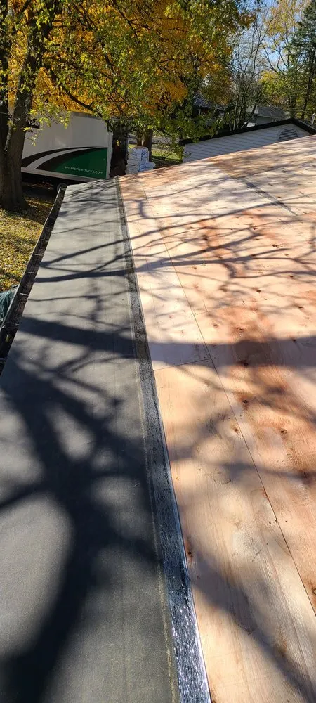 Slide of E And R Exterior Pros