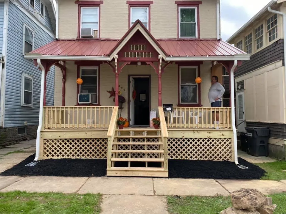 Slide of E. Helsley Construction