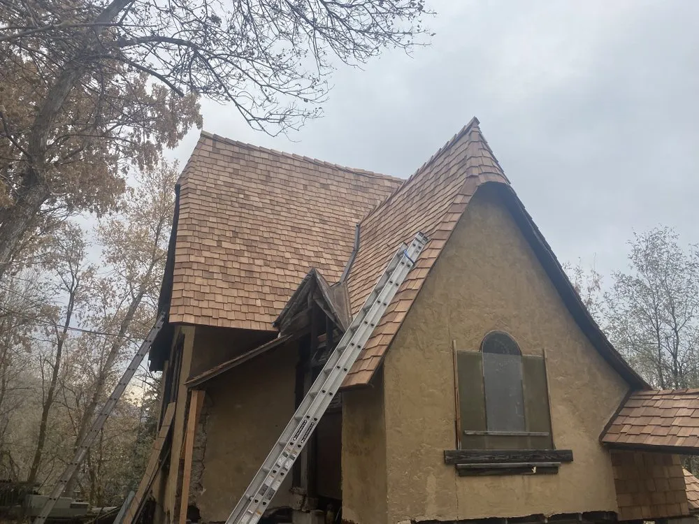 Slide of E j roofin contar