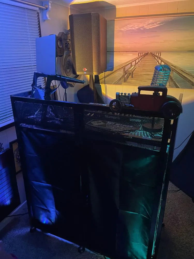 Slide of E S Roofing Services