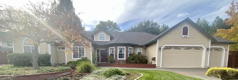 Slide of E Sanchez roofing