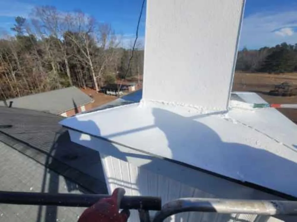 Slide of E. Thompson Roofing