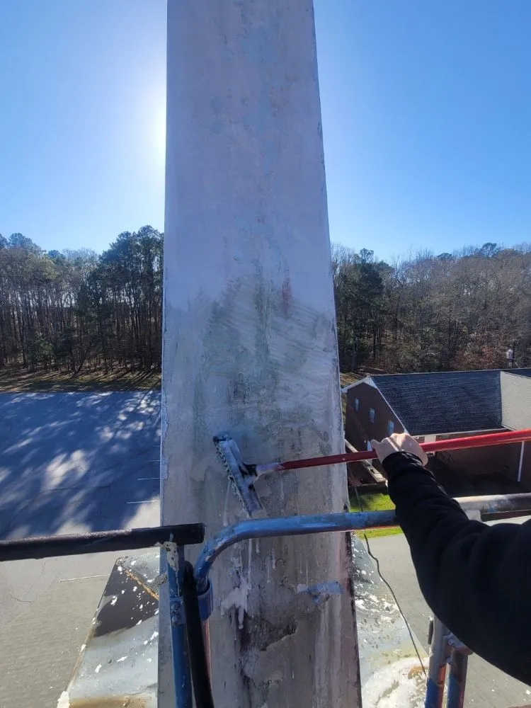 Slide of E. Thompson Roofing