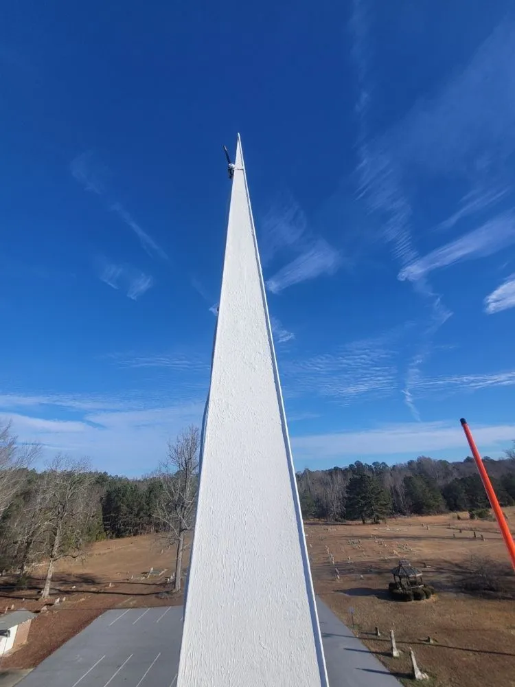 Slide of E. Thompson Roofing