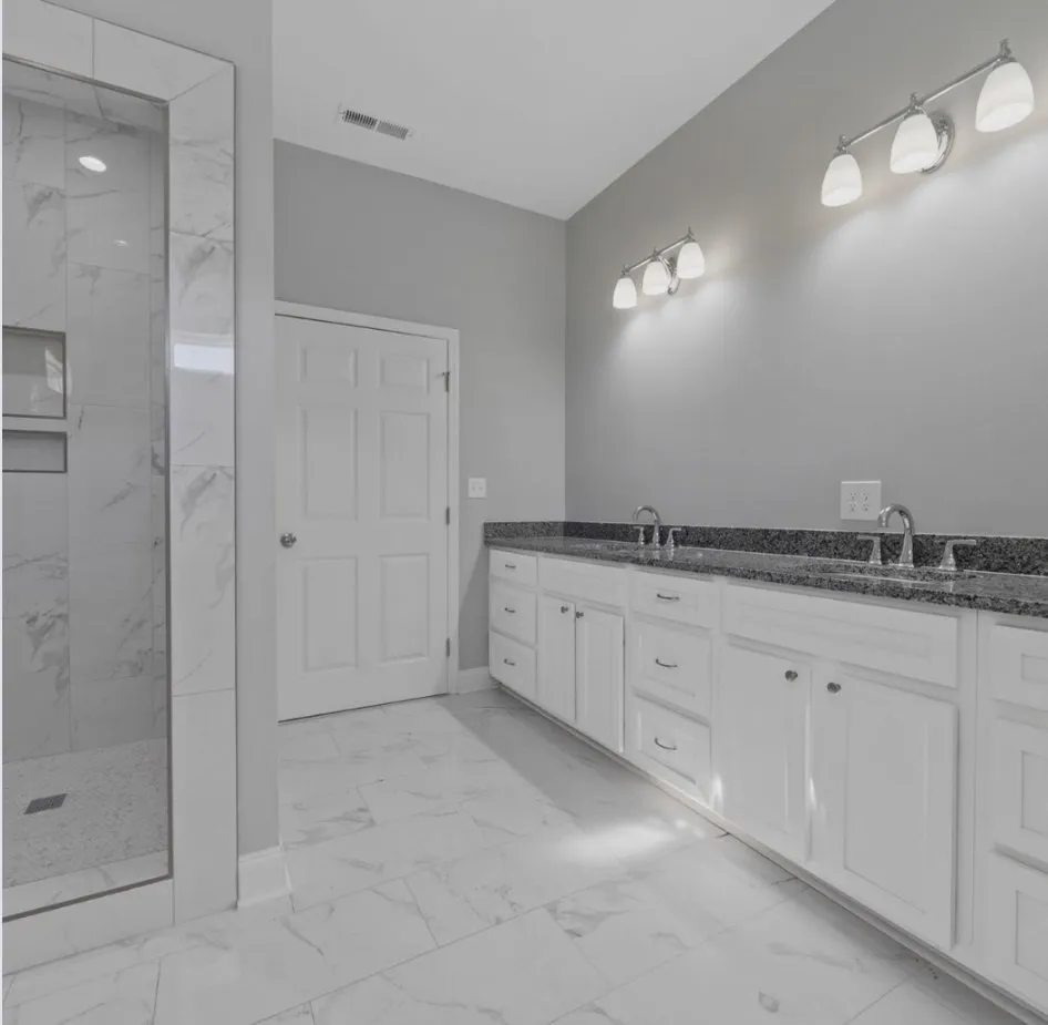 Slide of E Turner Construction & Investments