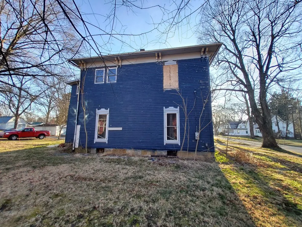Professional metal roofing installation experts serving Fredericksburg, OH - E Yoder Home Improvement