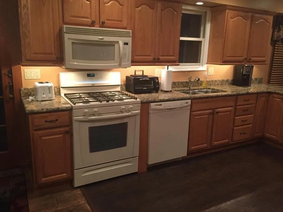 Slide of EA Construction and Roofing