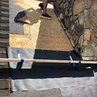 Slide of E&A Roofing