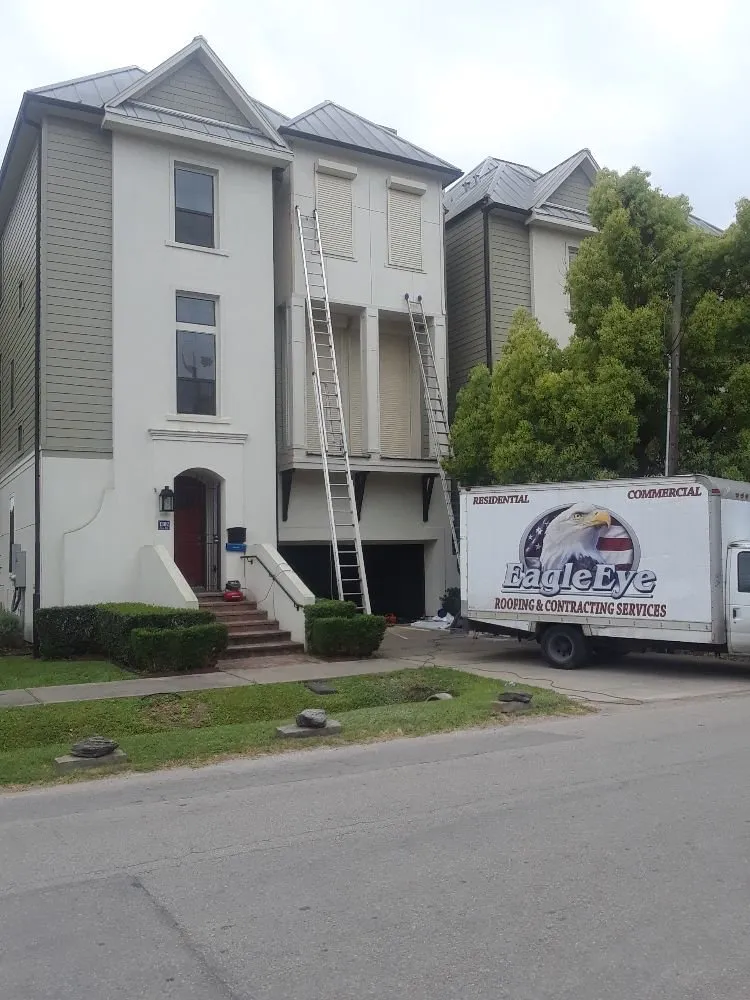 Slide of Eagle Eye Roofing & Contracting Services