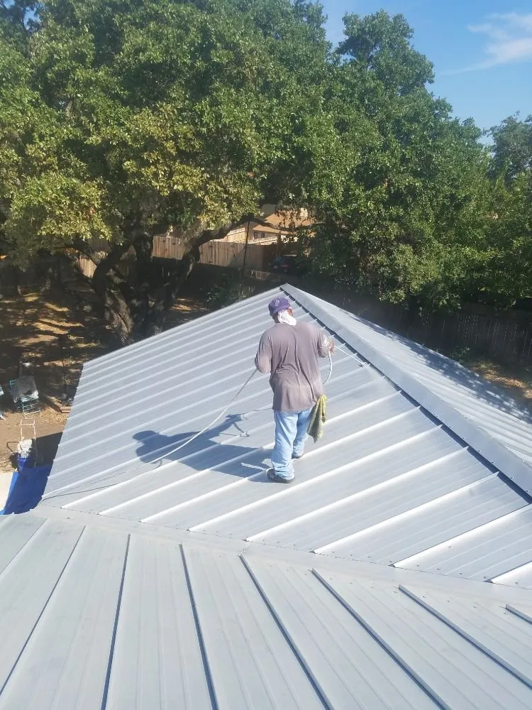 Slide of Eagle Eye Roofing & Contracting Services