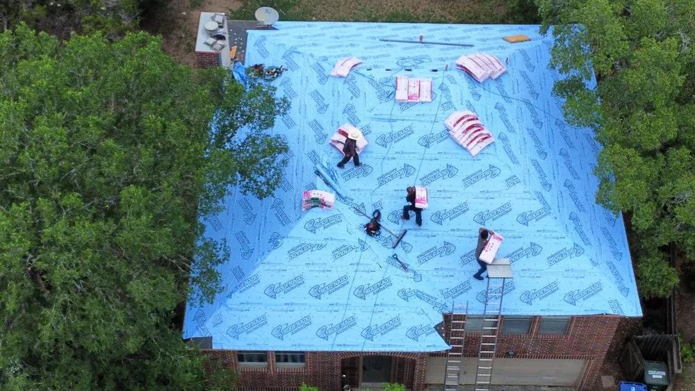 Slide of Eagle Eye Roofing & Contracting Services