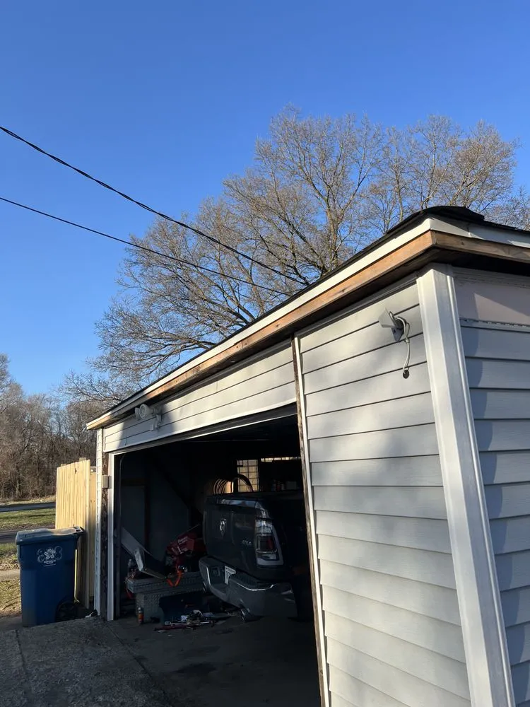 Slide of Eagle Eye Roofing