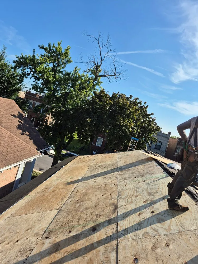 Slide of Eagle Eye Roofing