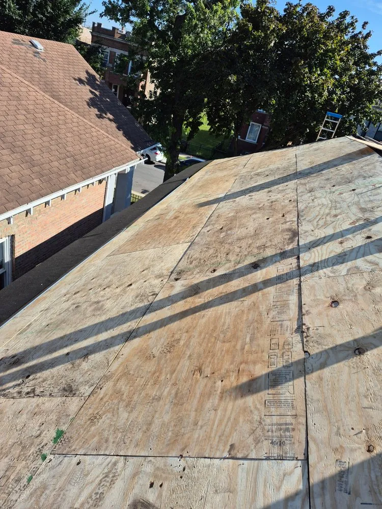 Slide of Eagle Eye Roofing