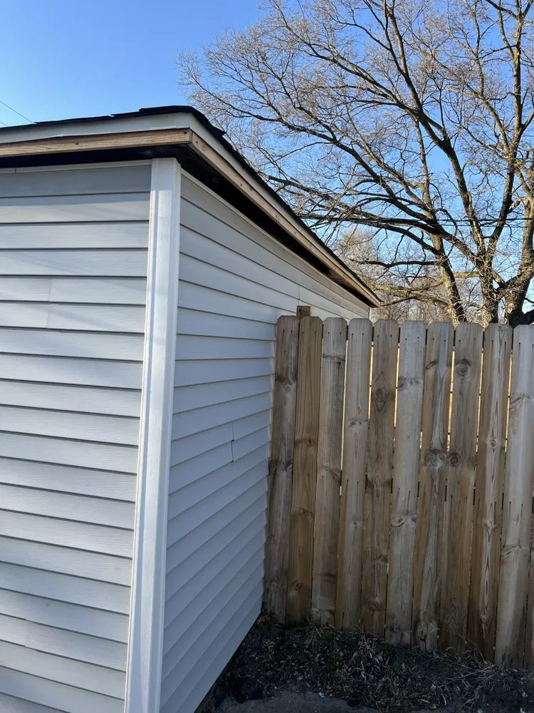 Slide of Eagle Eye Roofing