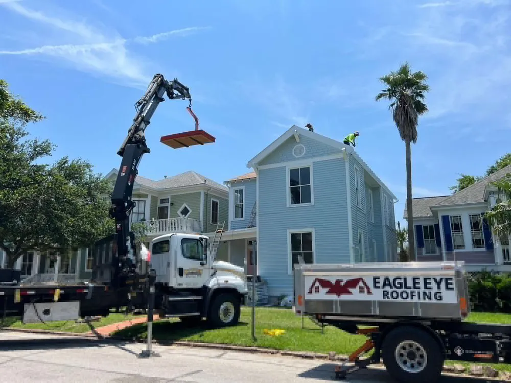 Slide of Eagle Eye Roofing