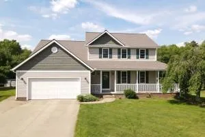 Slide of Eagle Eye Roofing