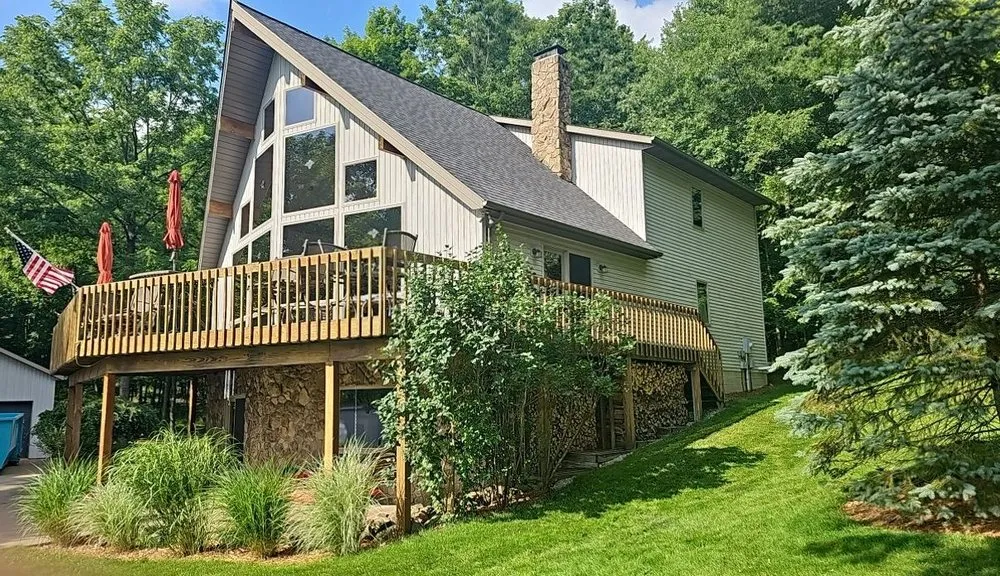 Slide of Eagle Eye Roofing