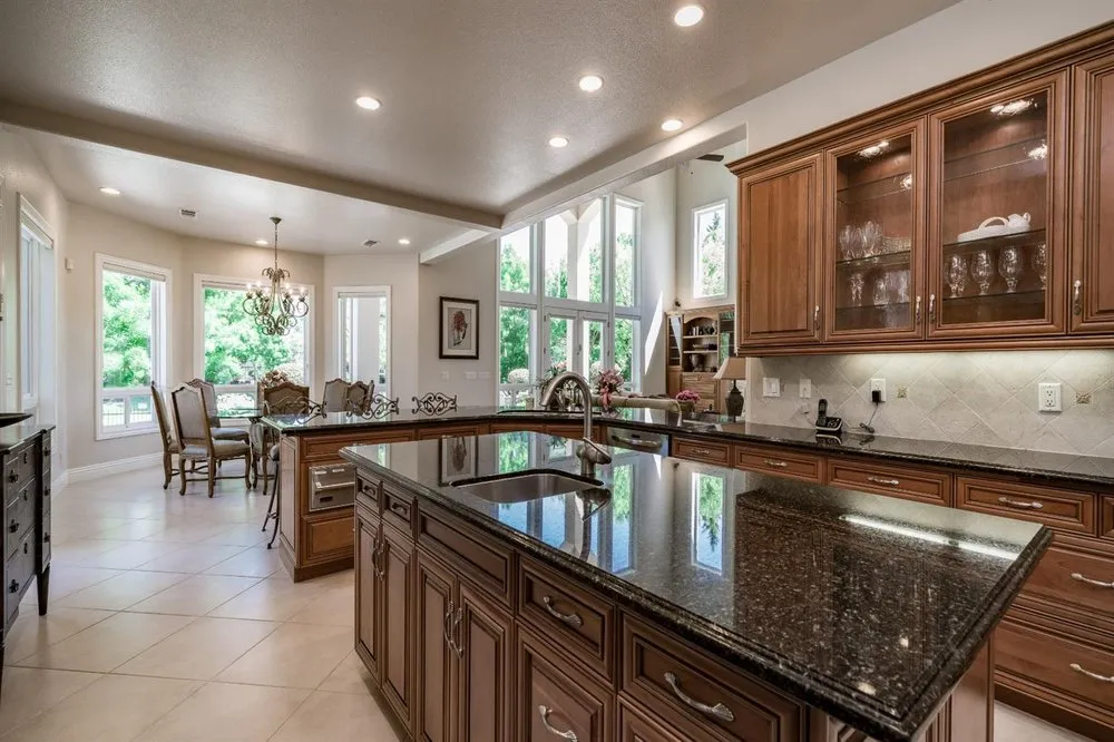 Slide of Eagle Fire & Water Restoration