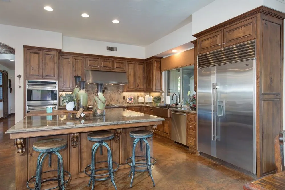 Slide of Eagle Fire & Water Restoration