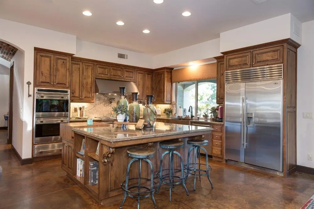 Slide of Eagle Fire & Water Restoration