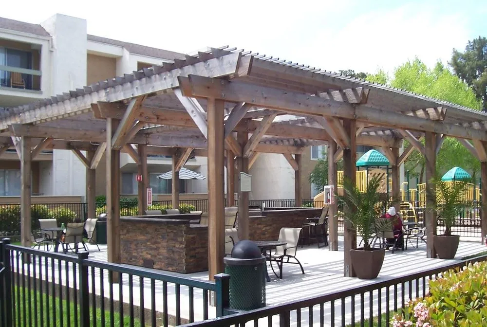 Slide of Eagle Ridge Construction & Roofing