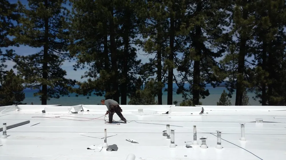 Slide of Eagle Ridge Construction & Roofing