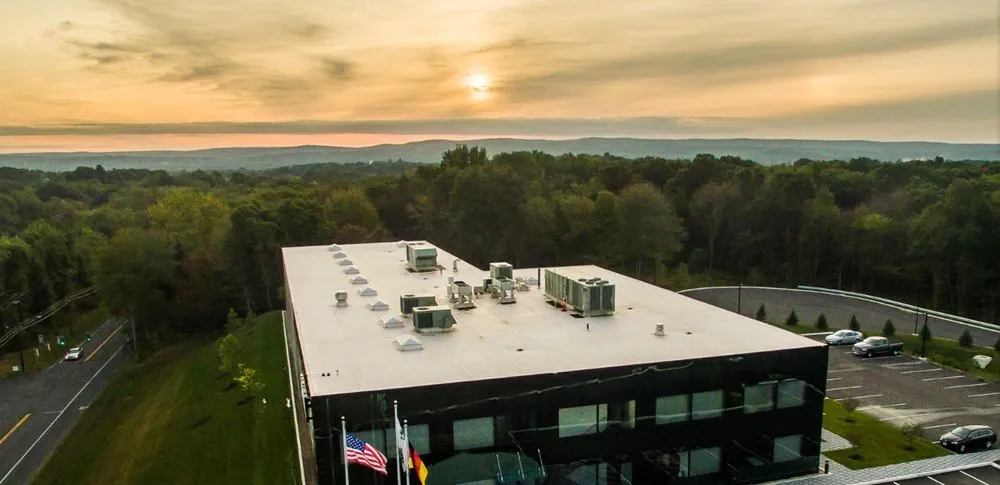 Slide of Eagle Rivet Roof Service