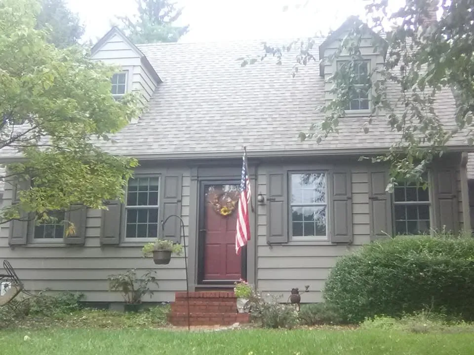 Slide of Eagle Roofing & Roof Cleaning