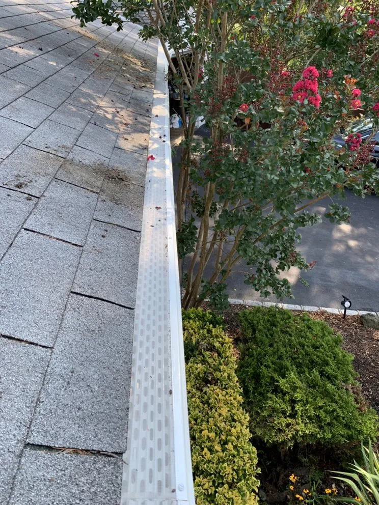 Slide of Eagle Roofing and Gutters