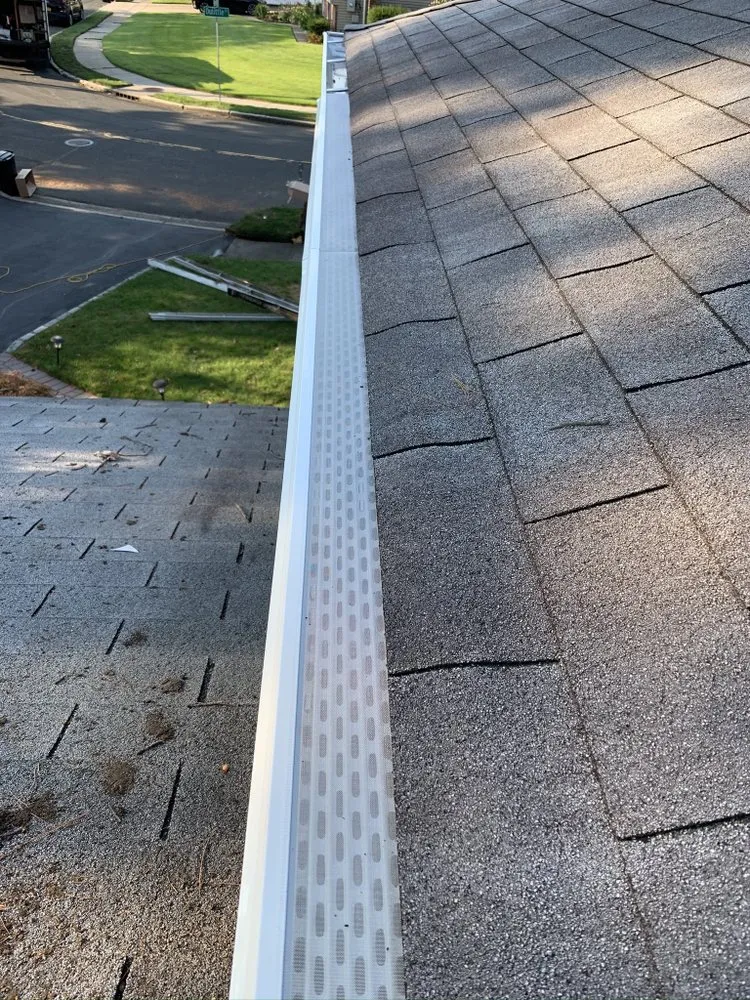 Slide of Eagle Roofing and Gutters